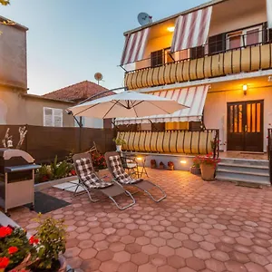 Apartments&rooms Hosana Zadar