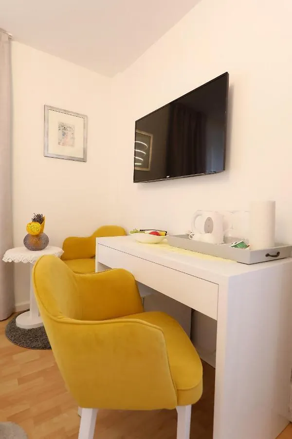 Rosita Deluxe Rooms Zadar 4*,